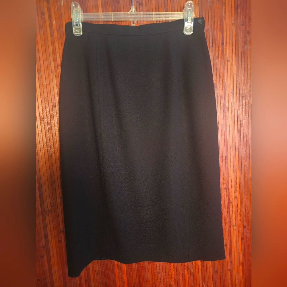 Elegant Black Women's Skirt - Preview Collection